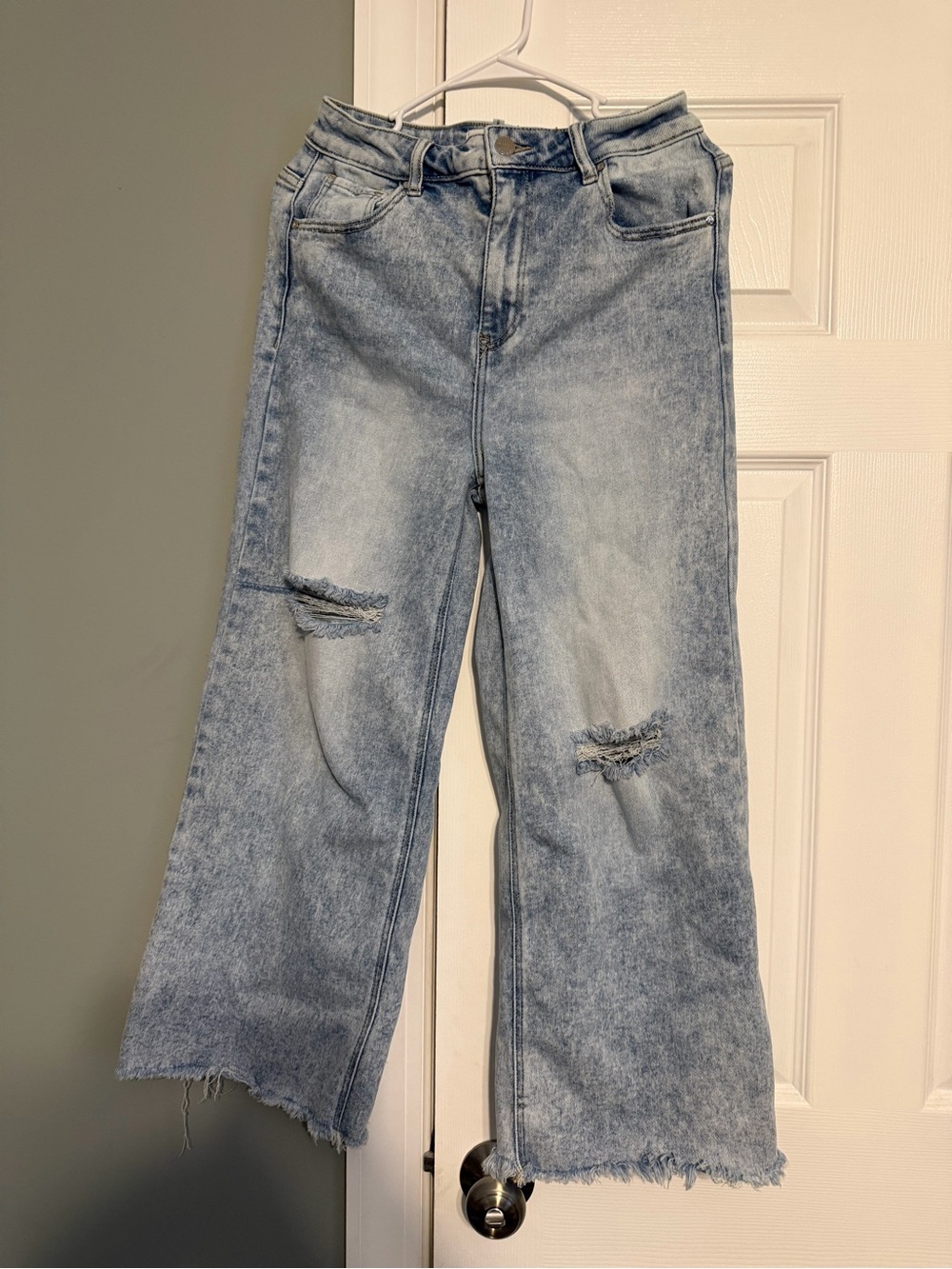 Light Blue Distressed Wide-Leg Women's Jeans